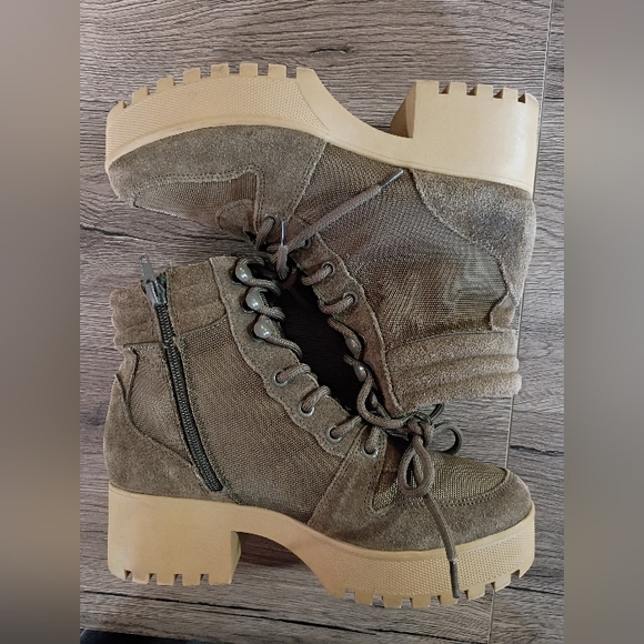 Steve Madden Women's Greater Hiker Platform Block Heel Booties Size 7.5 Olive - Picture 4 of 8